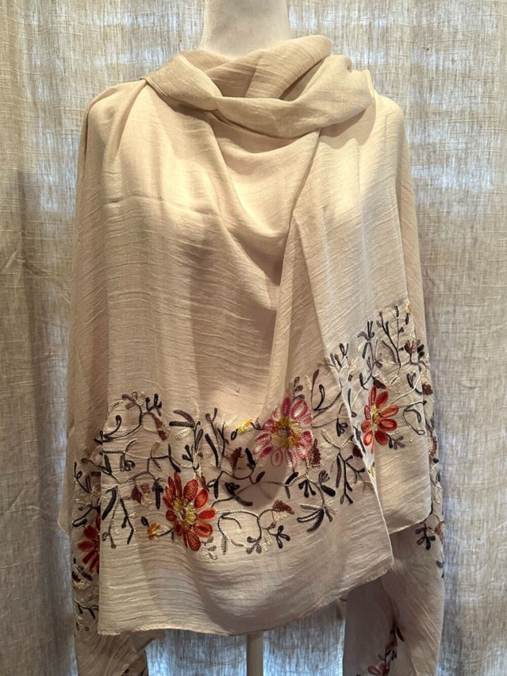 RiscaWin Oversized Beige Floral Embroidered Scarf Shawl Wrap Boho 36x70 - Picture 4 of 11